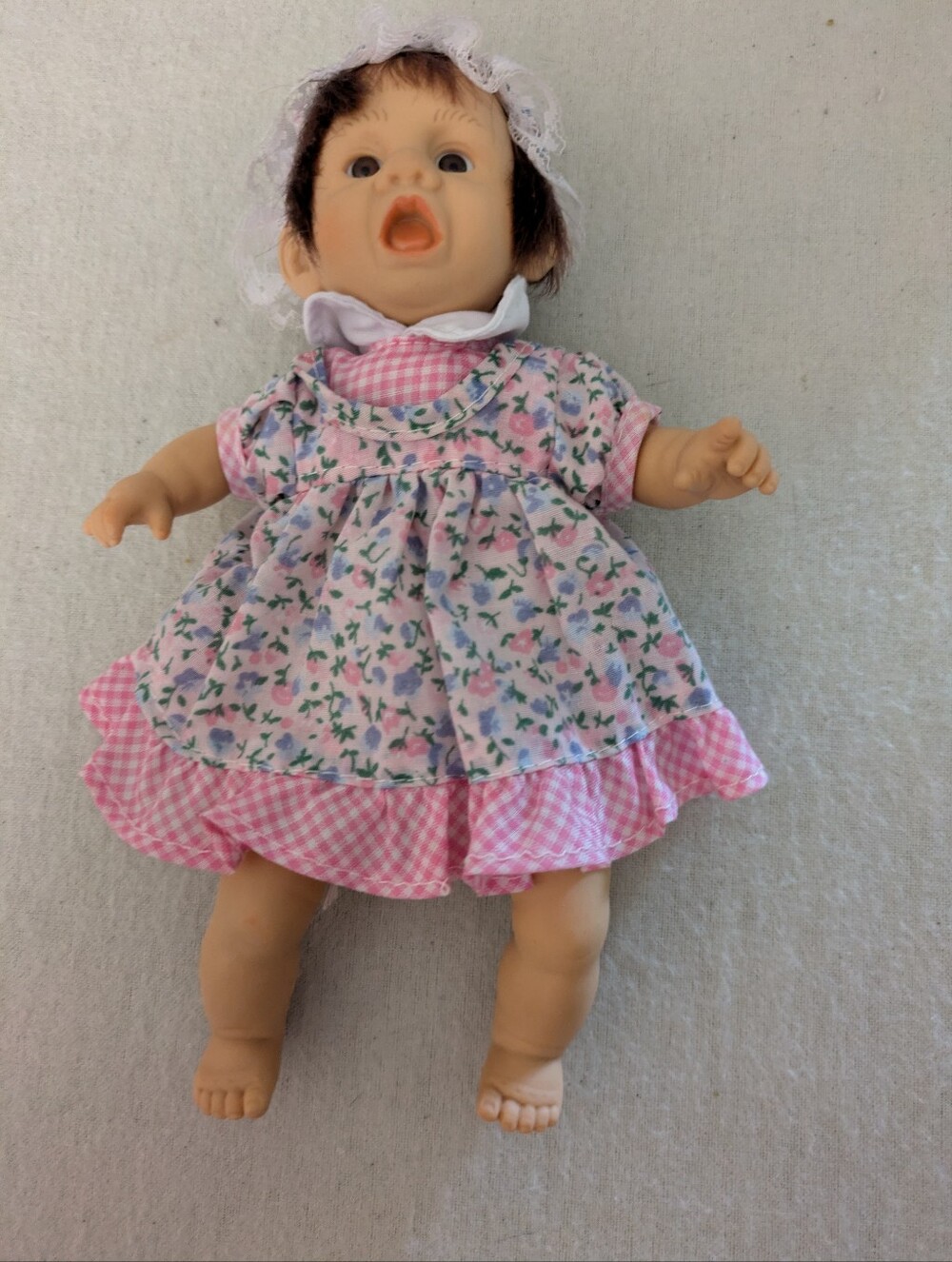 Vintage 90s Gi-Go Palm Pals Doll 8" floral Dress And Bonnet
